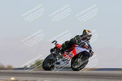 media/Dec-01-2025-Moto Forza (Mon) [[2daa91e15f]]/2-Intermediate Group/Session 2 Turn 9 Entry/